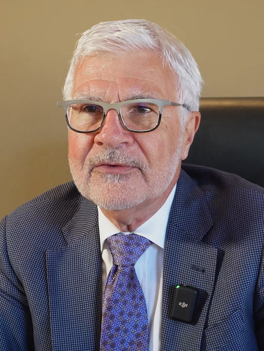 Steven Gundry