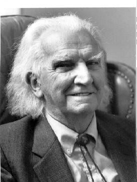 Kenneth  Boudling