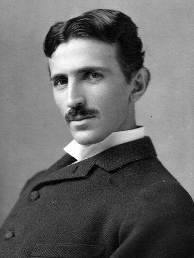Nikola  Tesla