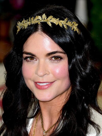 Katie  Lee